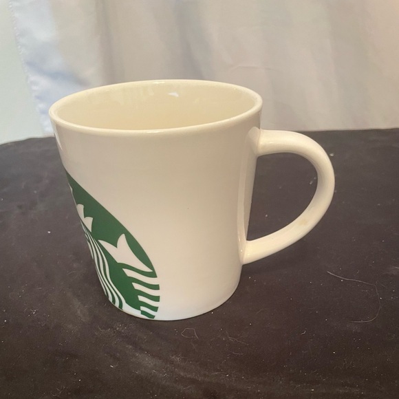 Starbucks Coffee Mug Cup White w/ Classic Large Green Mermaid Logo 14oz 2017 EUC - Picture 2 of 6